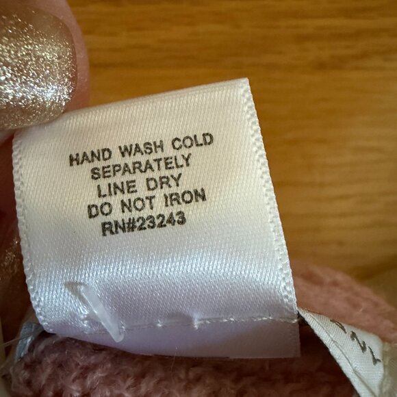 NWT New York & Company Dusty Pink Winter Scarf and Glove Set - Picture 7 of 10